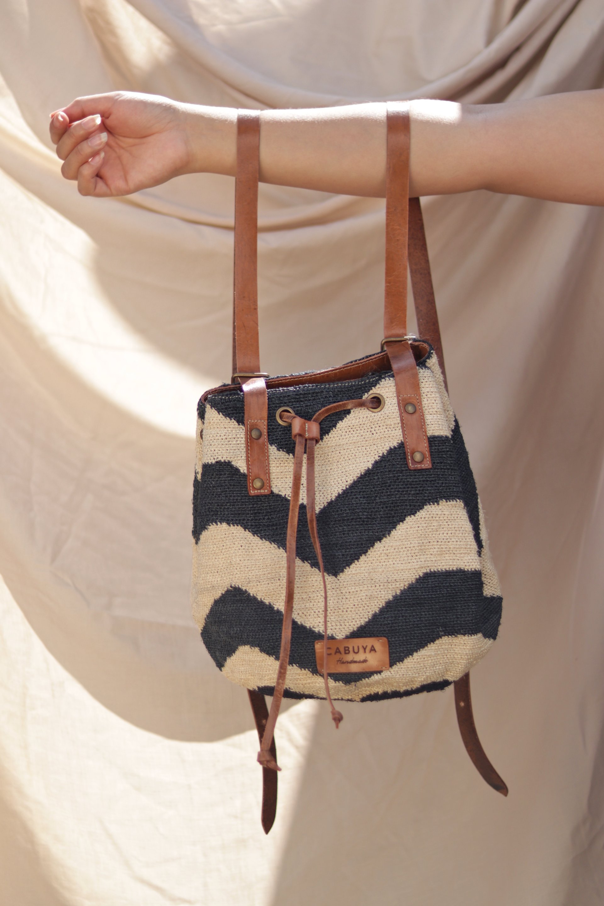 Shigra Backpack Black