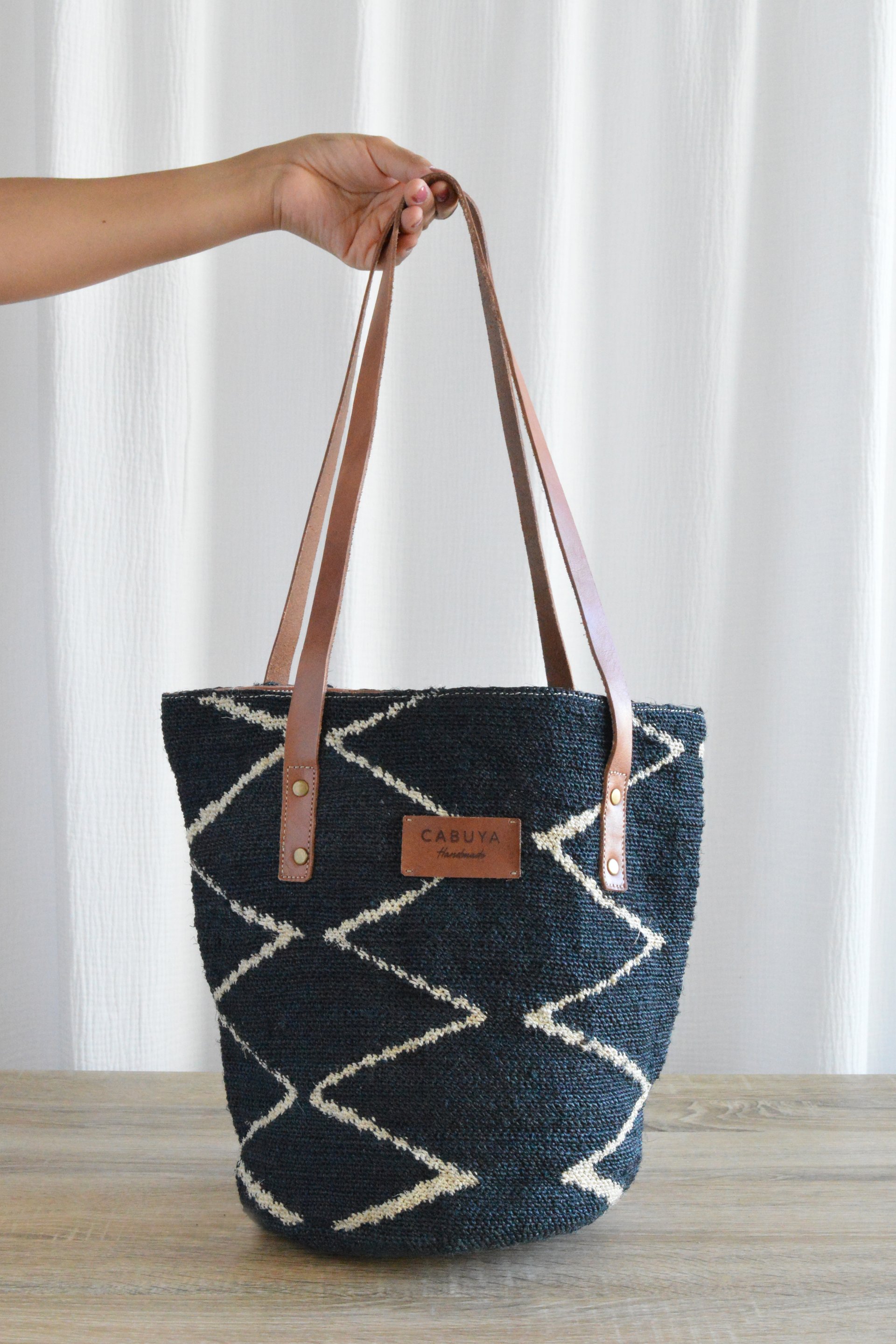 Shigra Tote Bag Mama Negra